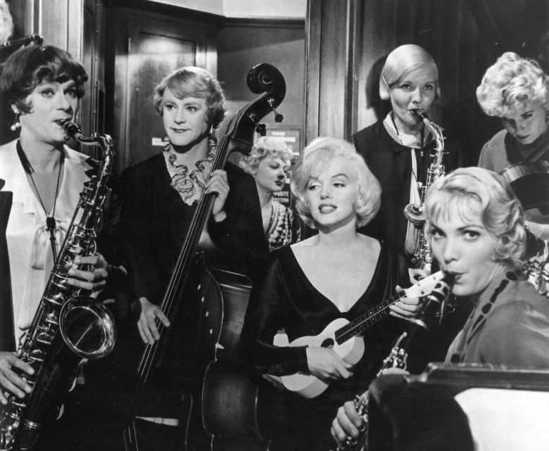 6 Somelikeithot <i>Some Like It Hot</i> [Bazıları Sıcak Sever] (1959) filminden bir kare © BG Films