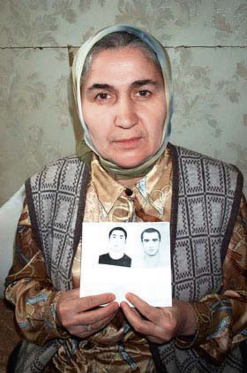 Hba 12 Hüseyin Bahri Alptekin, <i>Incident-s: Disappeared People / Chechyna</i>  [Olay-lar: Kaybolmuş İnsanlar / Çeçenistan], 2006<br />
SALT Araştırma, Hüseyin Bahri Alptekin Arşivi