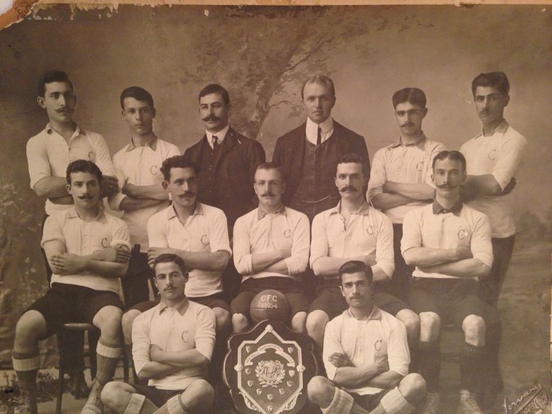 Kadikoy Futbol Takimi Mehmet Yuce 1905-06 İstanbul Futbol Ligi Şampiyonu Kadıköy Futbol Takımı, Haydee Giraud Wilkinson Koleksiyonu (Mehmet Yüce’nin izniyle) 
