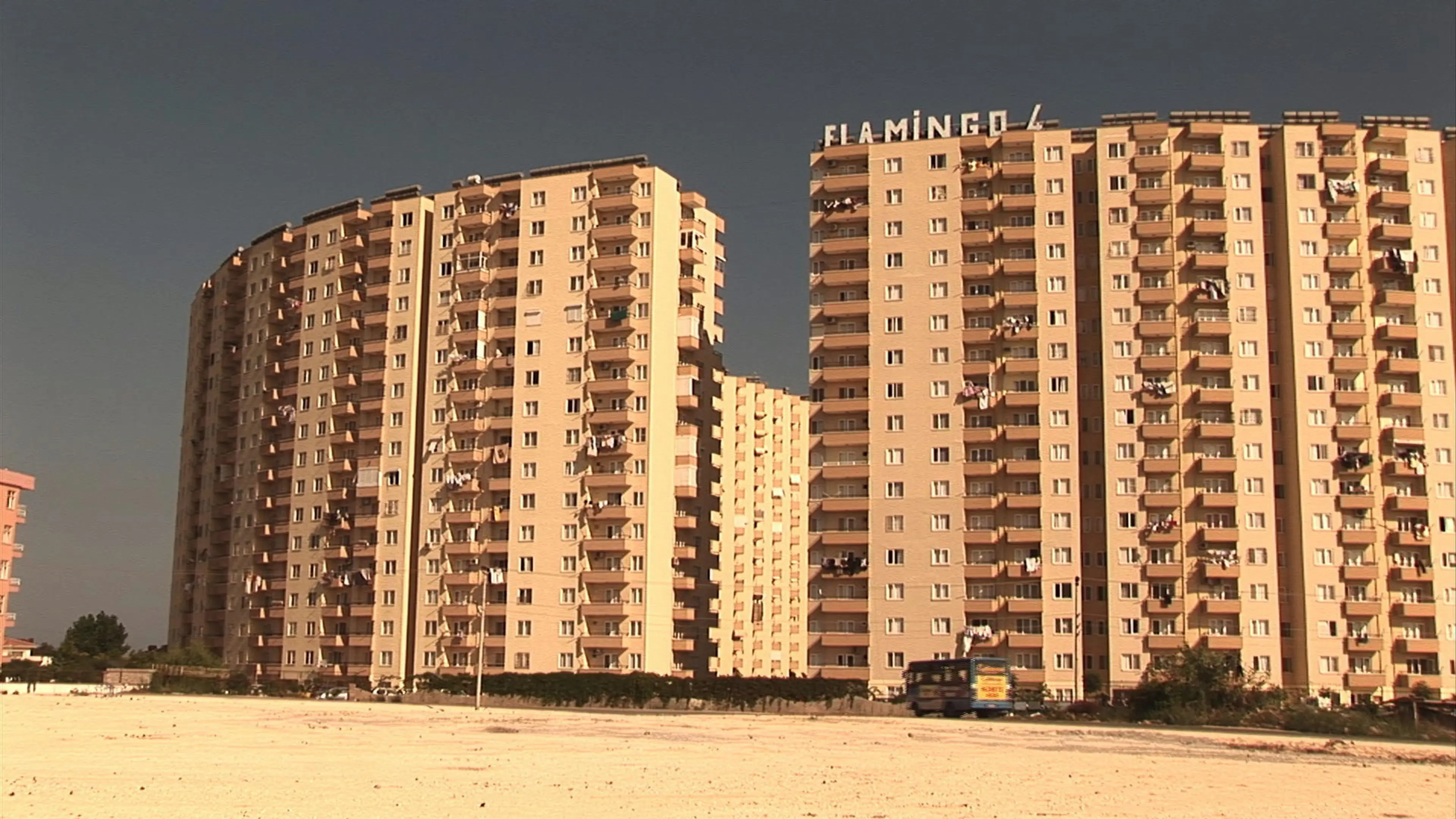 Still from Am Rand der Städte [On the Outskirts] (2006), with permission of the director