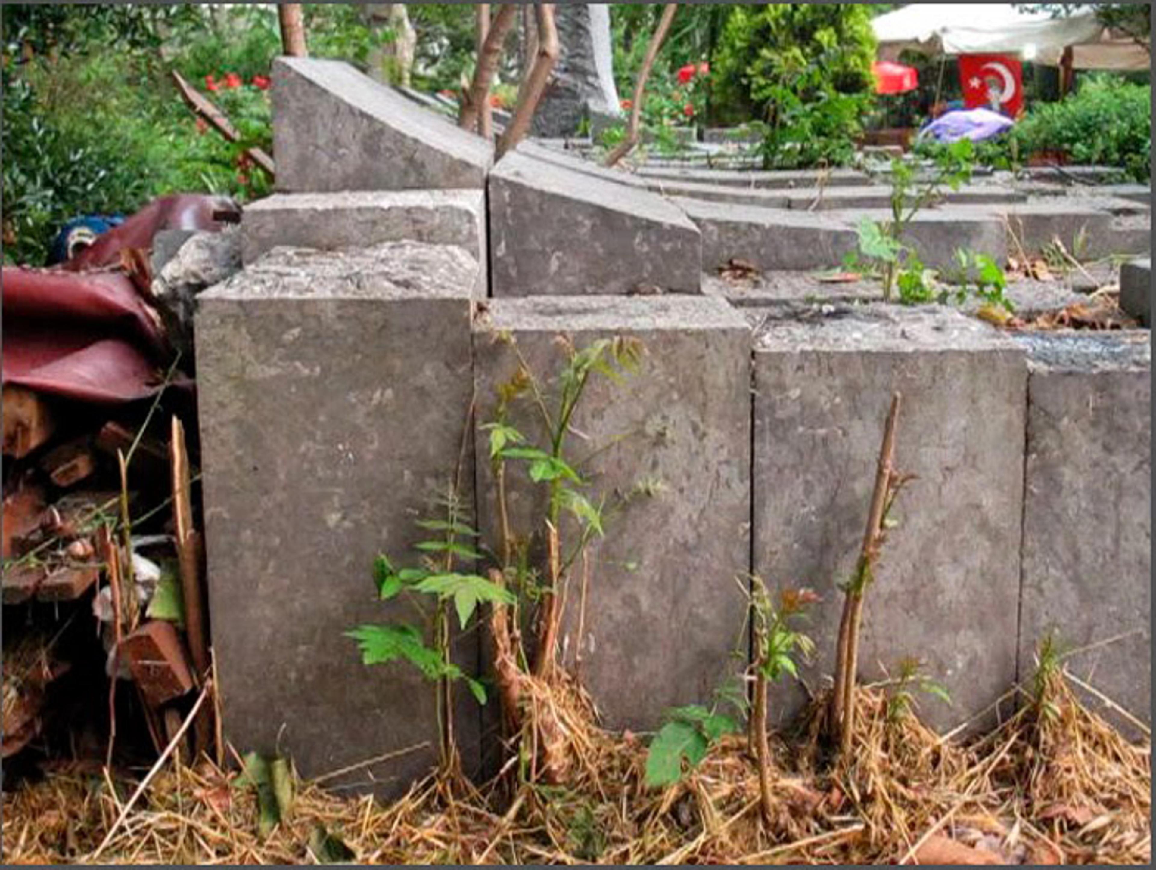 Rahmi Aksungur, Maçka Demokrasi Parkı (detail), 1993 Photo: Serkan Taycan (2013)