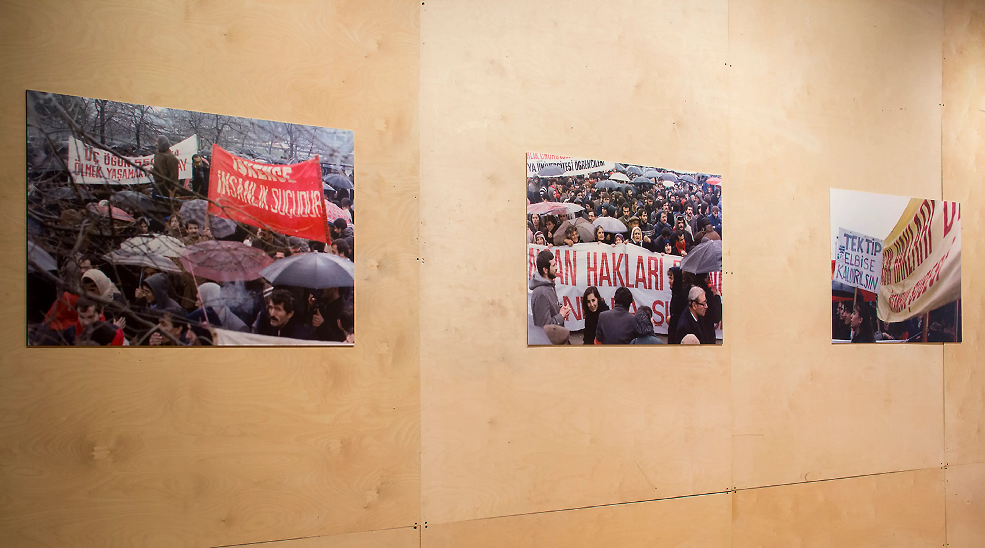 Nerden geldik buraya sergisinden Fotoğraf: Mustafa Hazneci, SALT Beyoğlu, 2015
