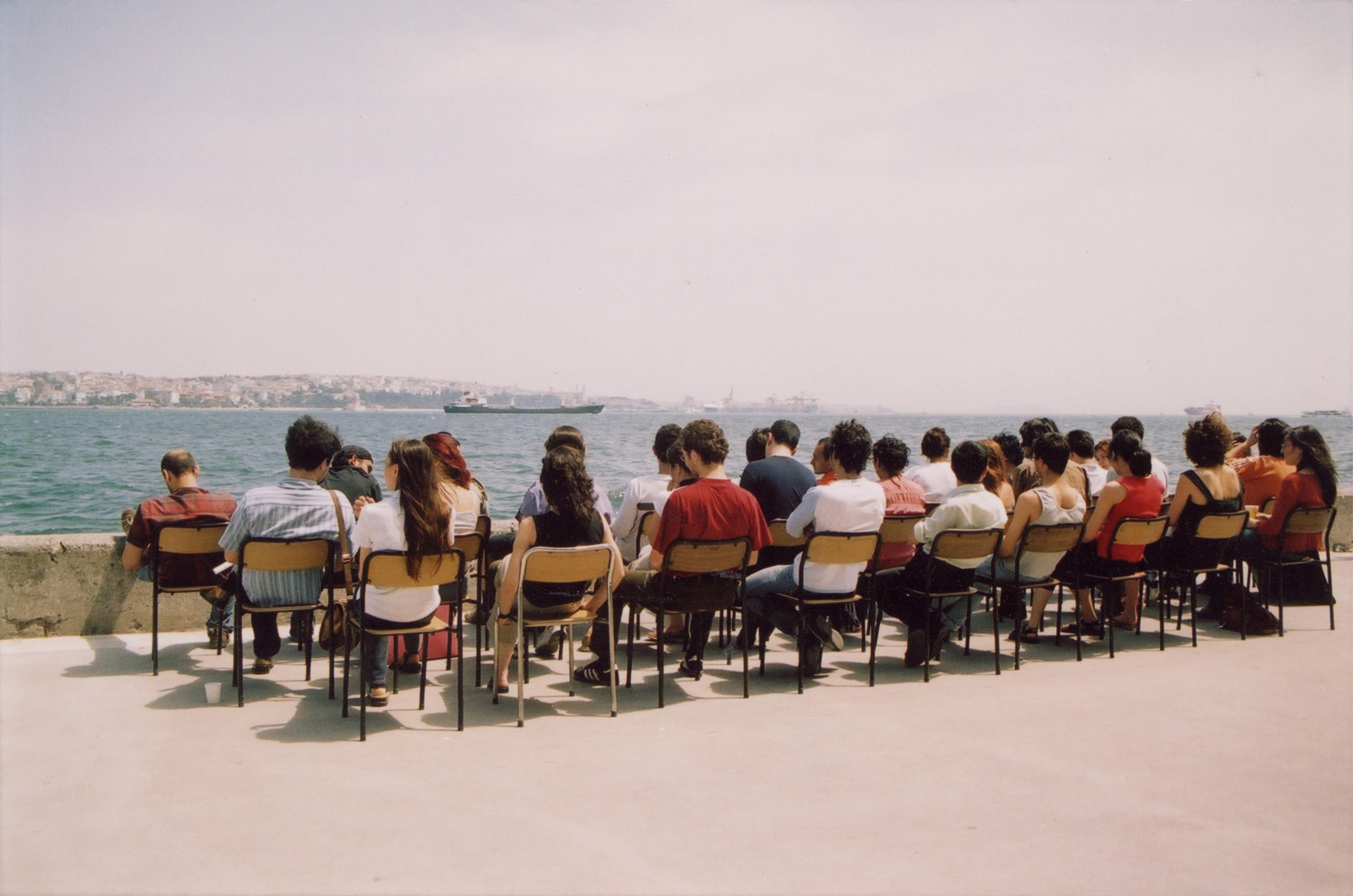 Detail from Gülçin Aksoy’s work Seyir Korosu [The Watching Chorus] (2002)