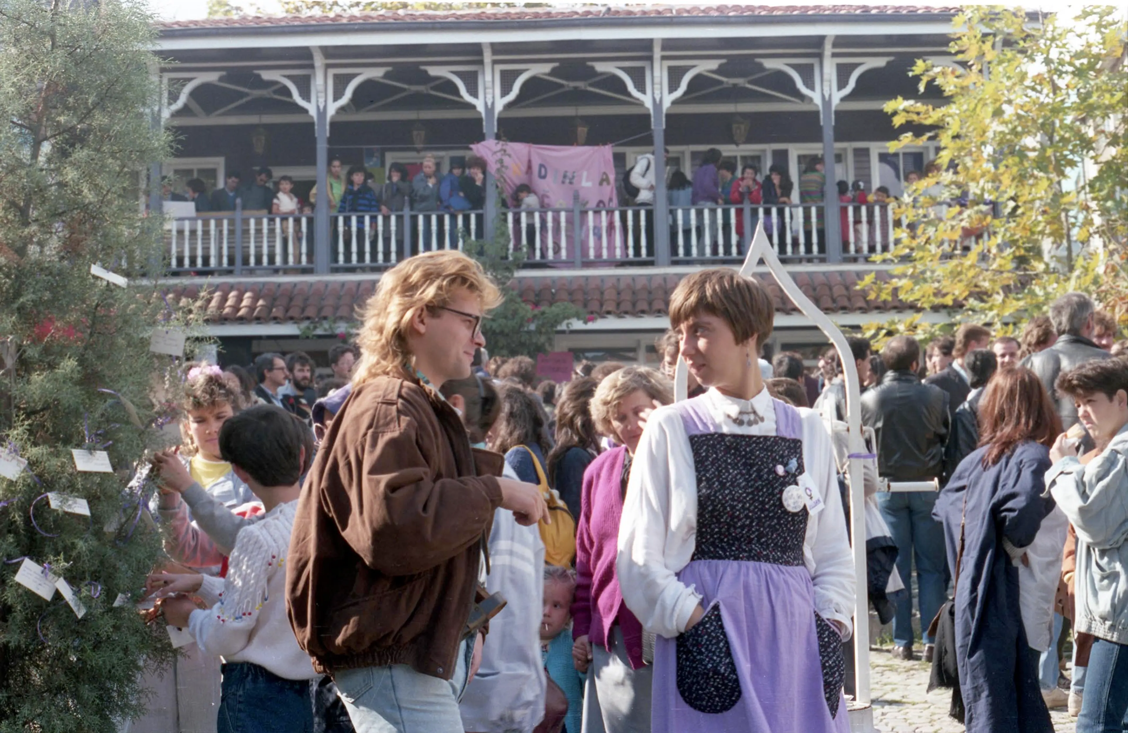 Dayağa Karşı Dayanışma 04.10.1987, Kariye Müzesi Arşiv: Füsun Ertuğ