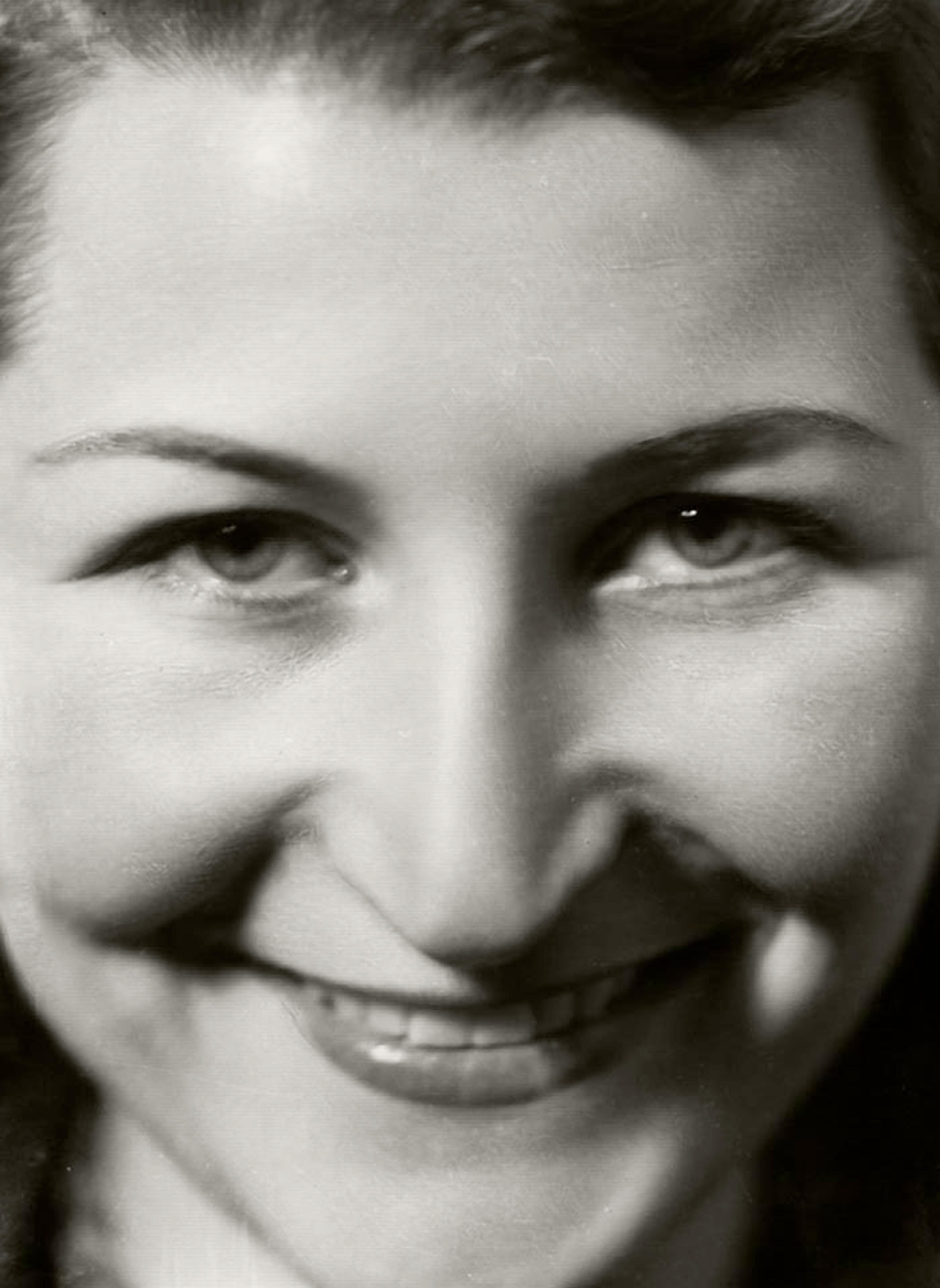 Maryam Şahinyan (1911, Sivas - 1996, İstanbul)