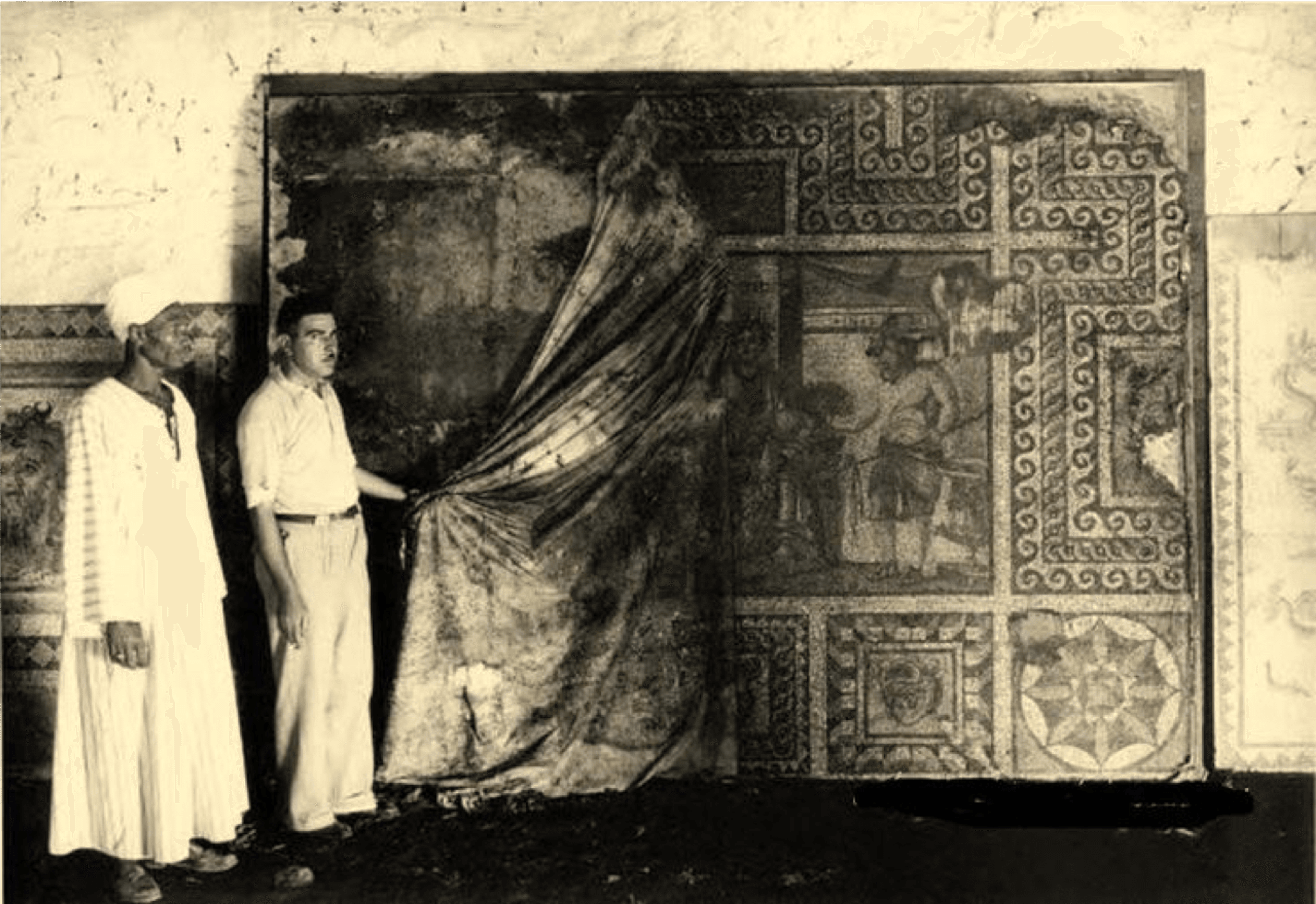 Princeton Üniversitesi kazılarından bir fotoğraf, 1932 Hatay Büyükşehir Belediyesi Arşivi