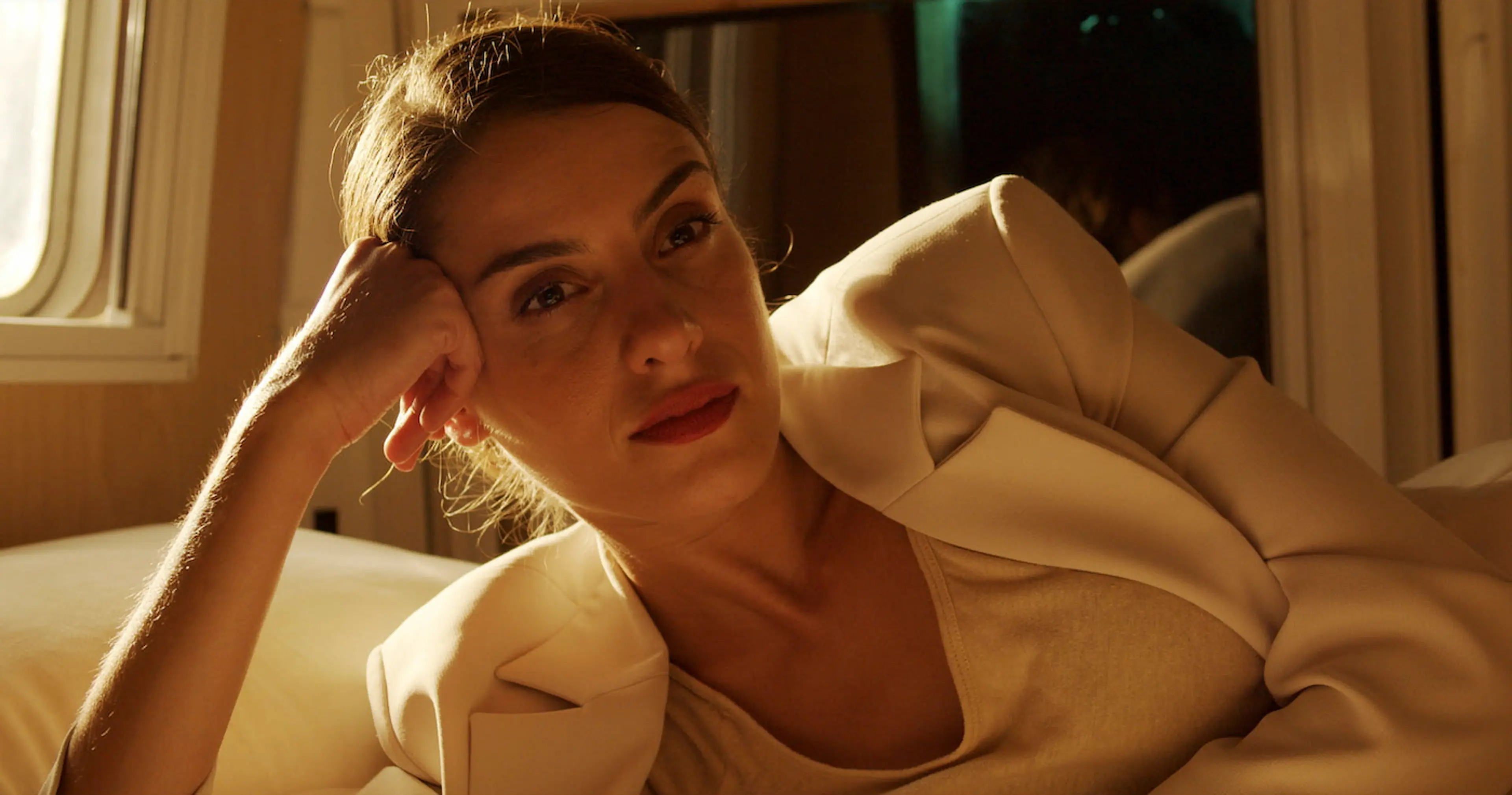 Still from the video Alakadar [The Connected] (2021) by Fatma Belkıs and Onur Gökmen (courtesy the artists)