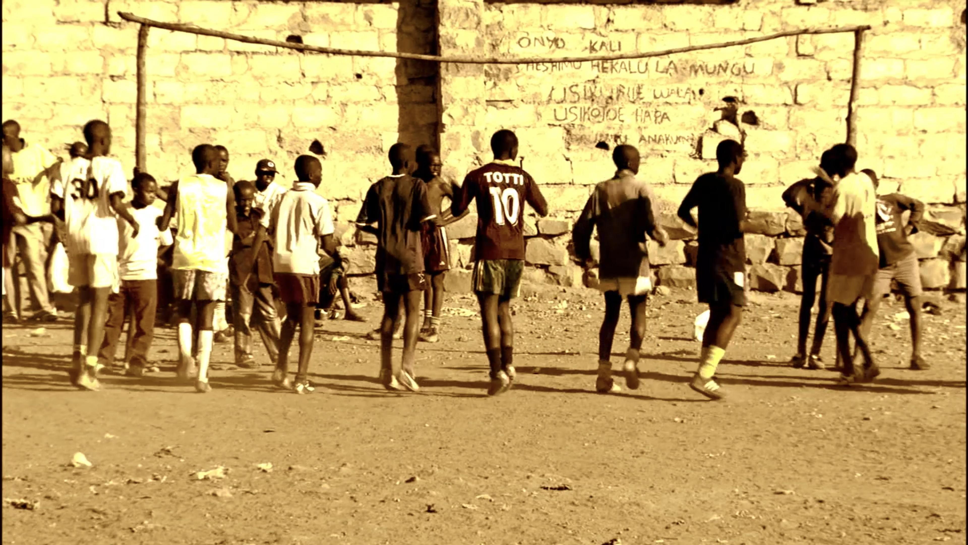 Kicking It [Topa Vuruken] (2008) belgeselinden bir kare ©Snag Films