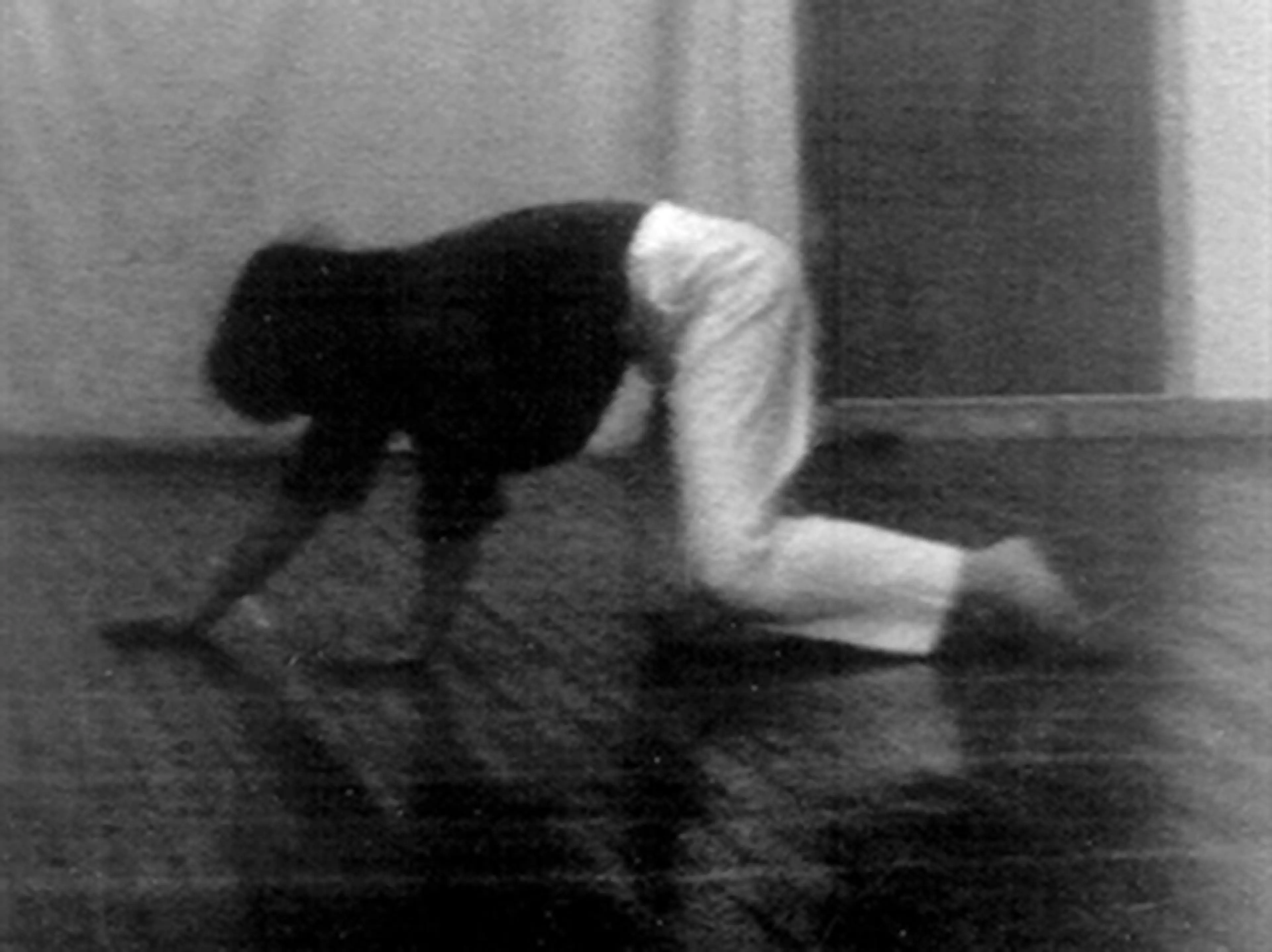 Still from Solo No. 1 (1974) Courtesy Simone Forti