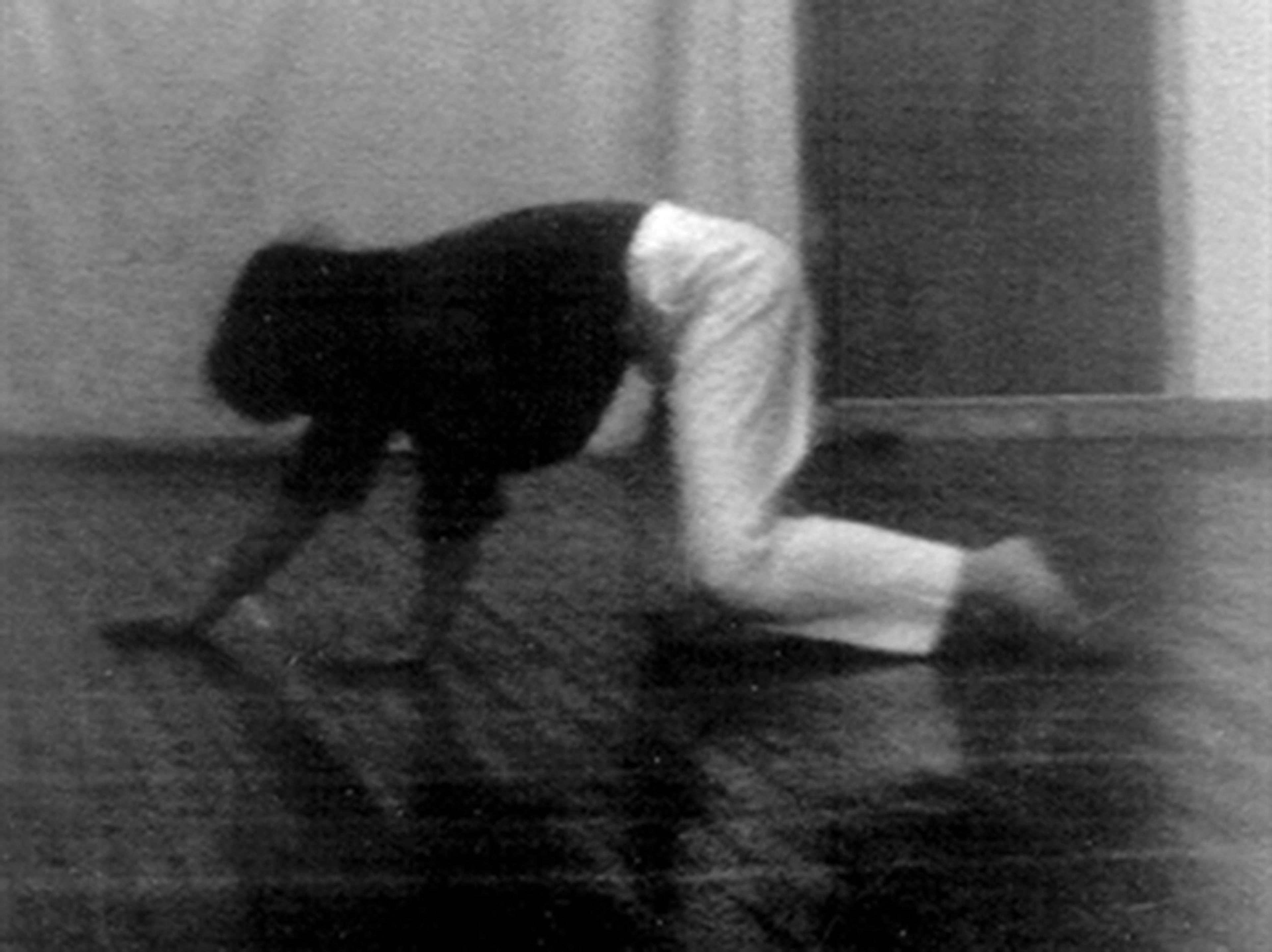 Still from Solo No. 1 (1974) Courtesy Simone Forti