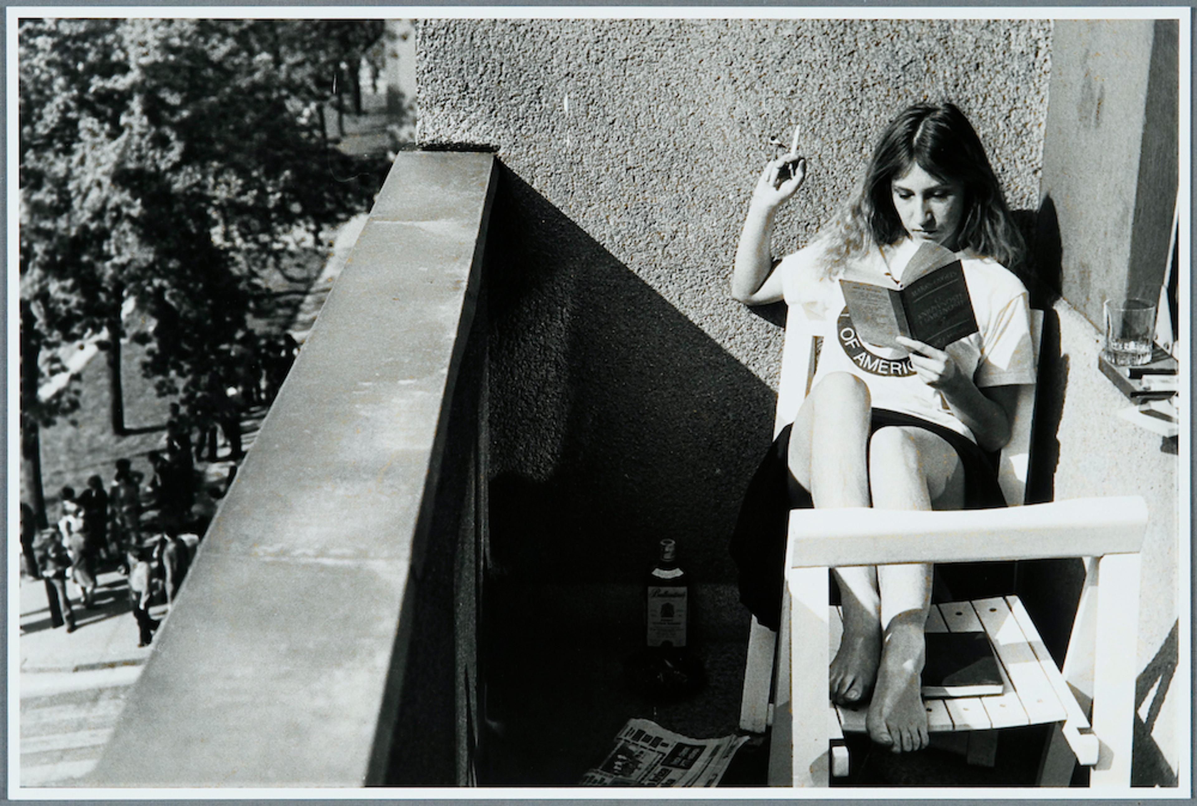 A photograph titled Triangle 2000+ from the series of Sanja Iveković’s Trokut [Triangle] (1979) Collection of Moderna galerija, Ljubljana, Slovenia Courtesy the artist