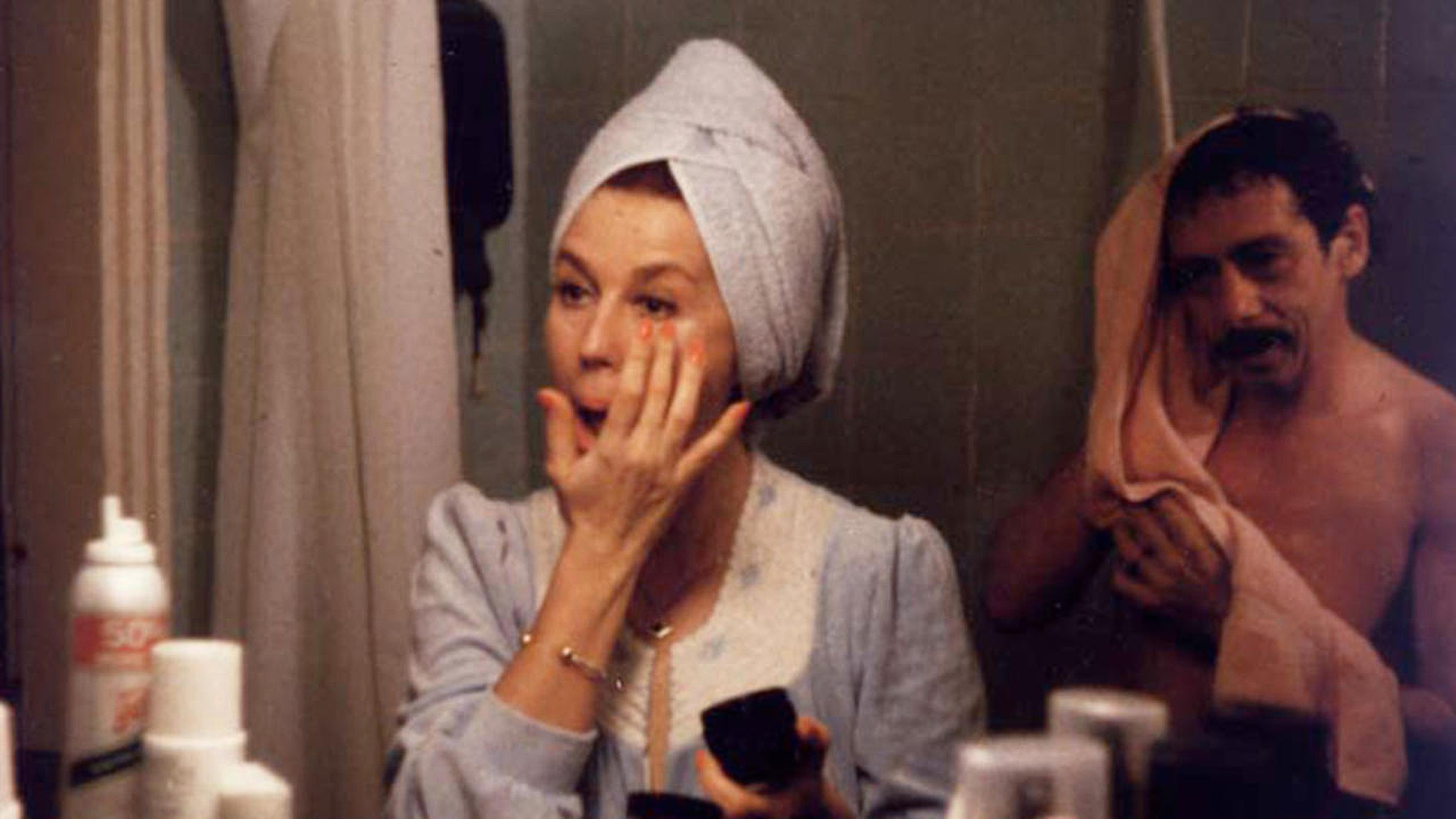 Still from the film Camdan Kalp [A Heart of Glass] (1990) Courtesy the director