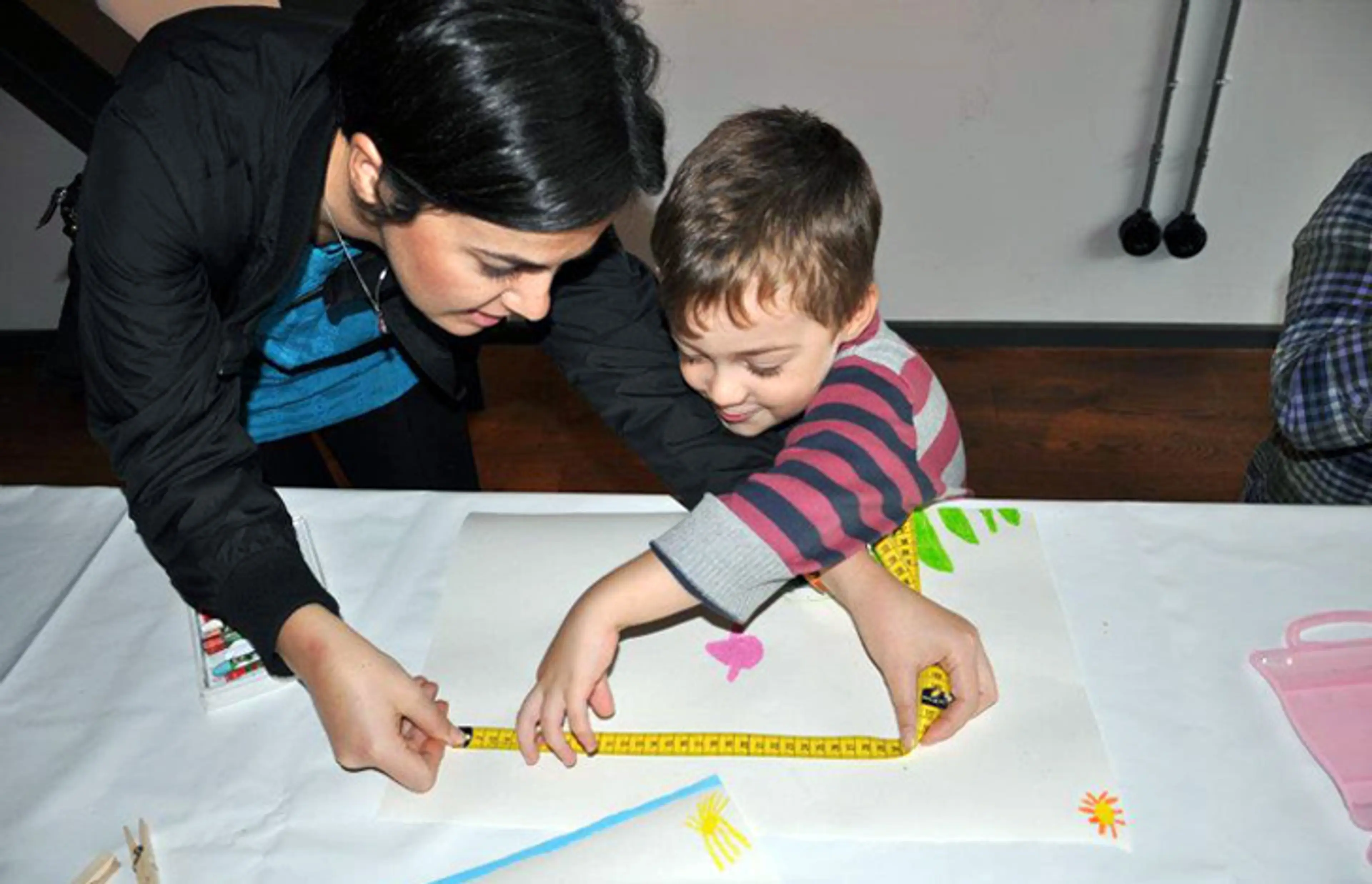''Anne bak! Lüfer Çizdim!'' workshop, Istanbul Culinary Institute, 2011