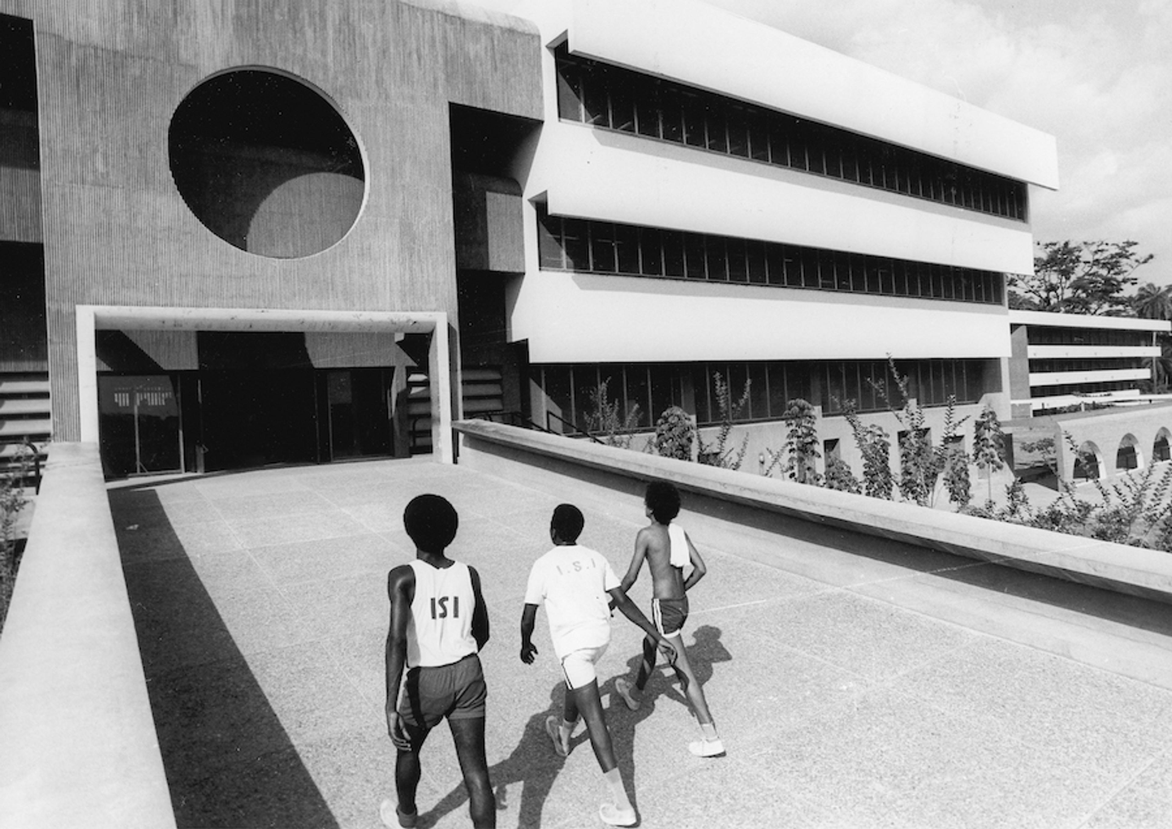 Arieh Sharon and Eldar Sharon, University of Ife (today Obafemi Awolowo University), Osun, Nigeria, 1960s Courtesy Arieh Sharon Digital Archive, the Yael Aloni Collection