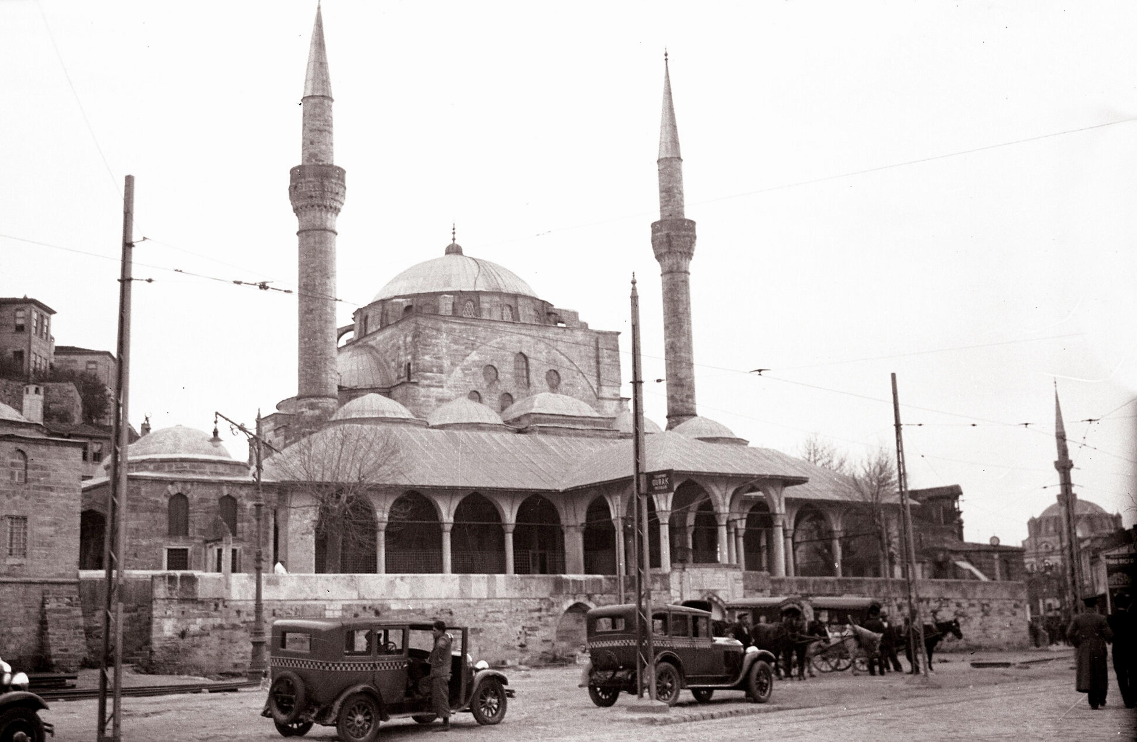Mihrimah Sultan Külliyesi, Üsküdar (tahminen 1930'lar) SALT Araştırma, Ali Saim Ülgen Arşivi