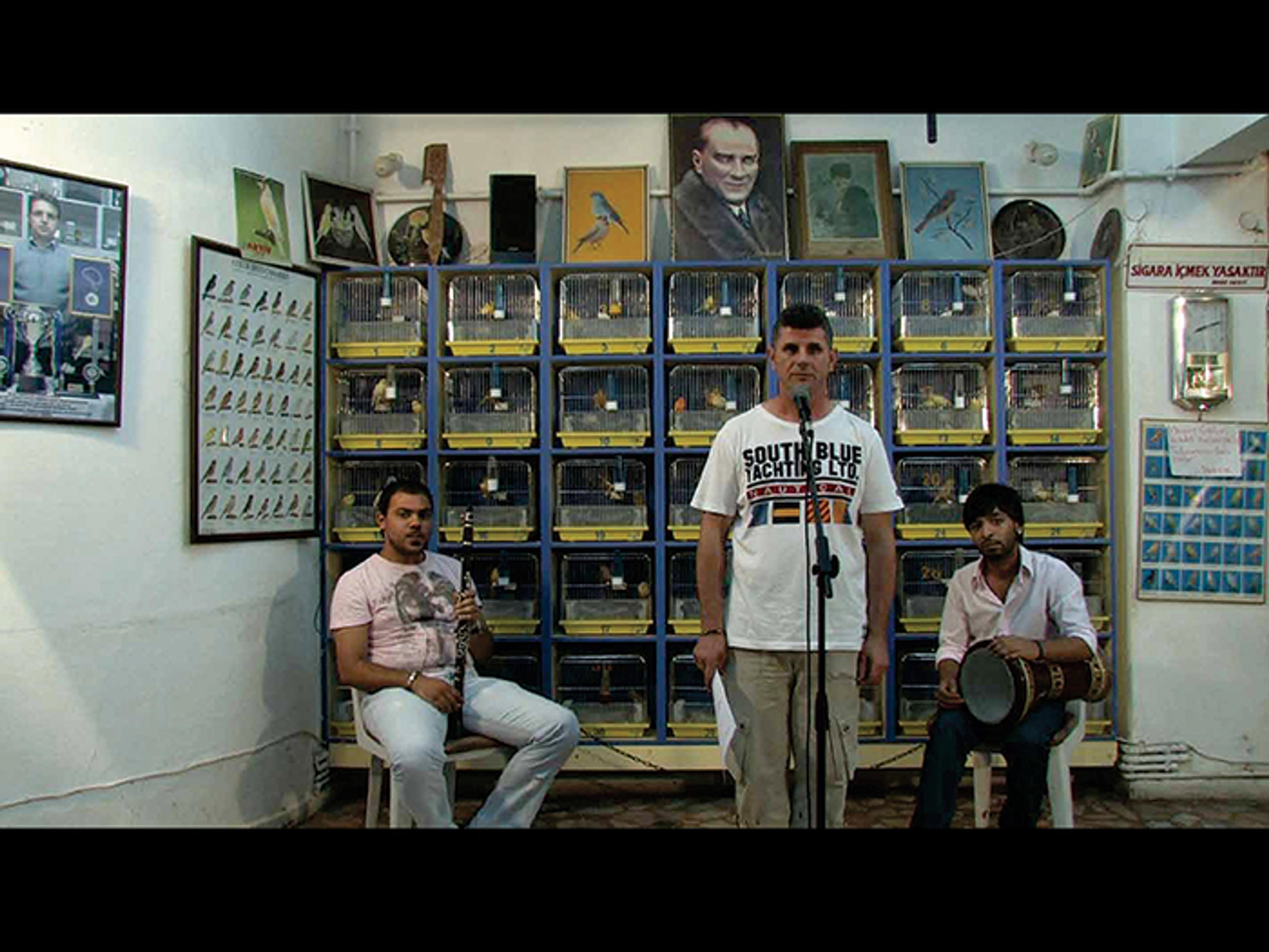 Esra Ersen’in Bir Kanarya Operası İçin Seçmeler (2011) işinden bir kare Borusan Contemporary (İstanbul) izniyle