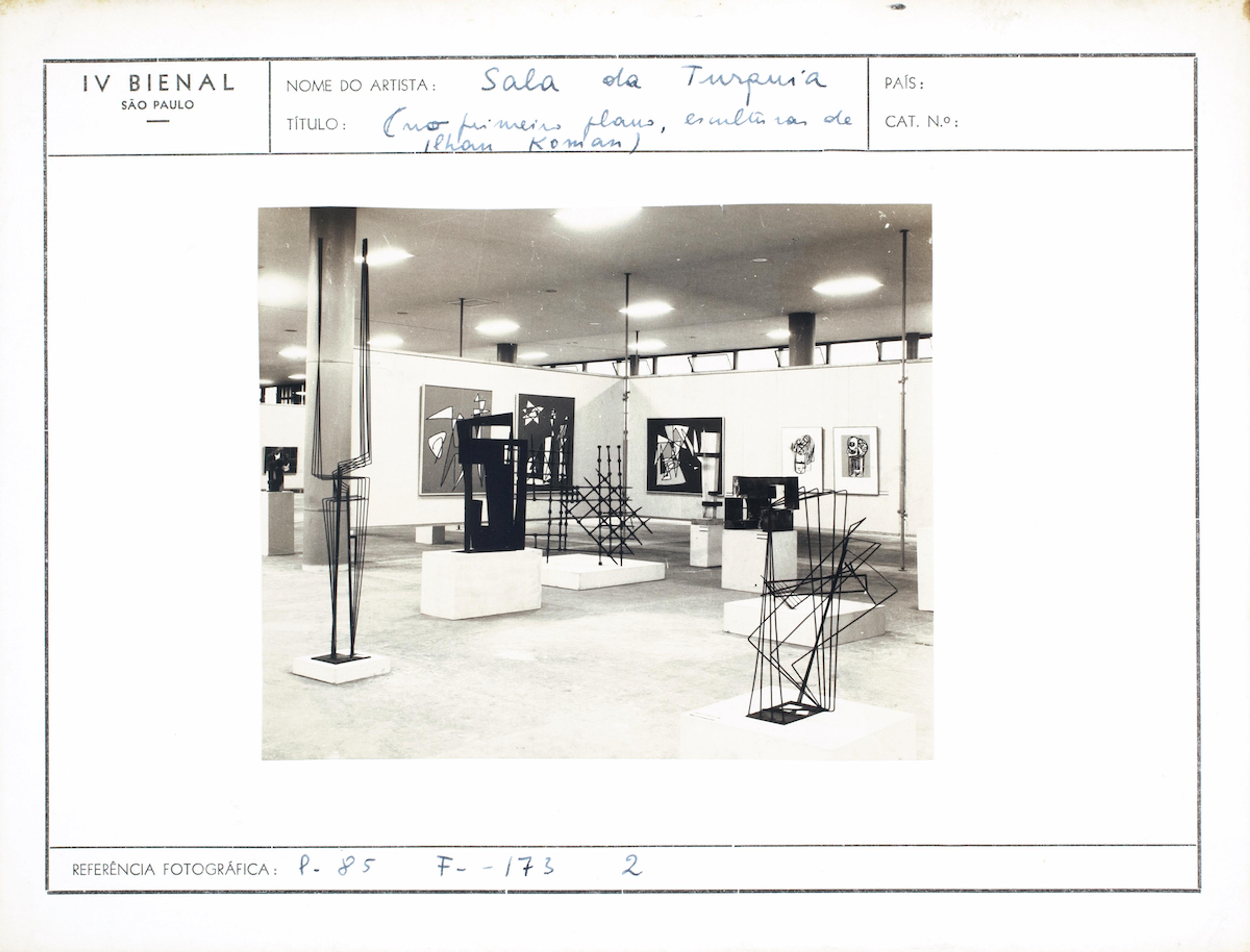 São Paulo Bienali Türkiye Sergisi, 1957 ©Fundação Bienal de São Paulo/Arquivo Histórico Wanda Svevo