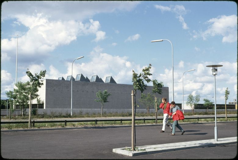 1 27 Kongsholmcentret, Kopenhag
Salt Araştırma, Ayla Karacabey Arşivi
