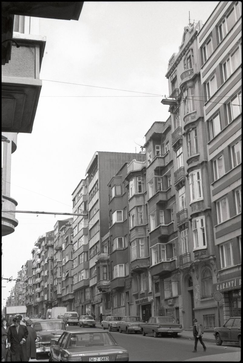 12 Kurtuluş Caddesi, 1990’lar<br /><br />

