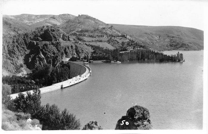 Çubuk Barajı, 15.09.1953, Ankara Çubuk Barajı, 15.09.1953, Ankara
Aslıhan Demirtaş Arşivi