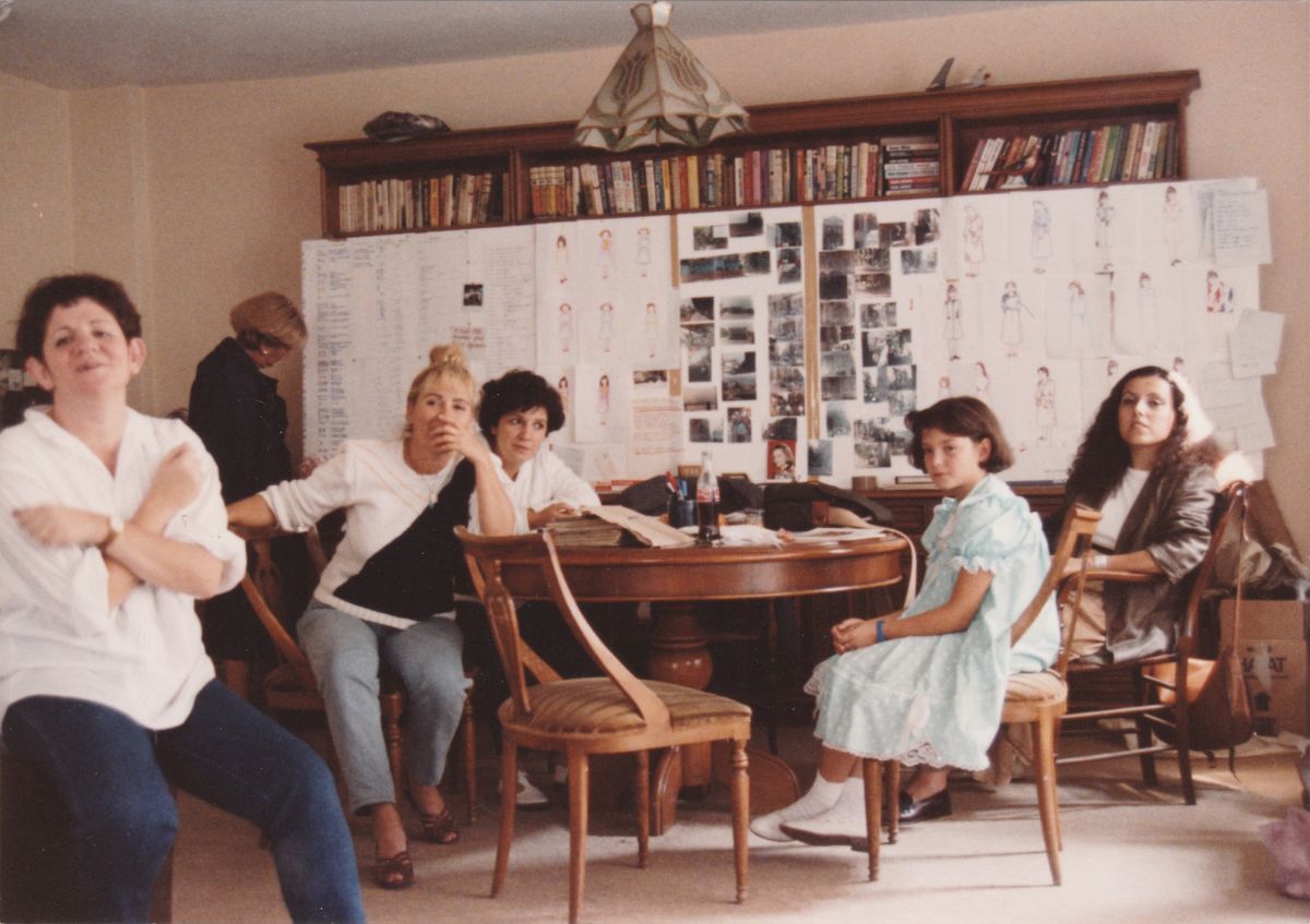 13 Karw1984001 <i>Benim Sinemalarım</i> (1990) filminin çekim hazırlıkları<br />
Salt Araştırma, Gülsün Karamustafa Arşivi<br />