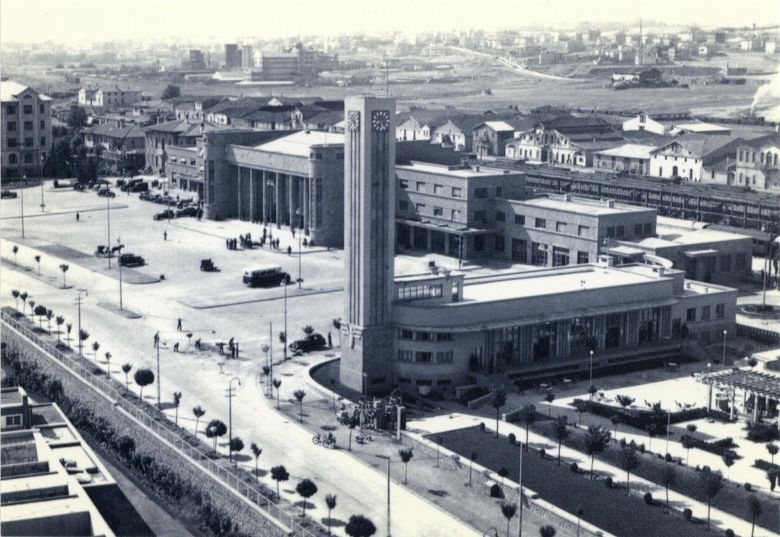 3 Ankara Gar Ankara Garı ve çevresi, 1939
SALT Araştırma, Fotoğraf Arşivi