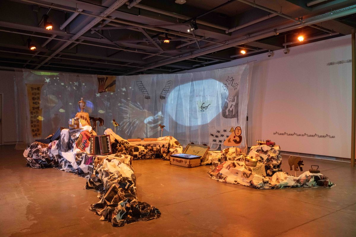 4 8 Güneş Terkol’un <i>Epipe</i> sergisinden görünüm, Salt Galata, 2026
Fotoğraf: Metean Bars (Salt)
