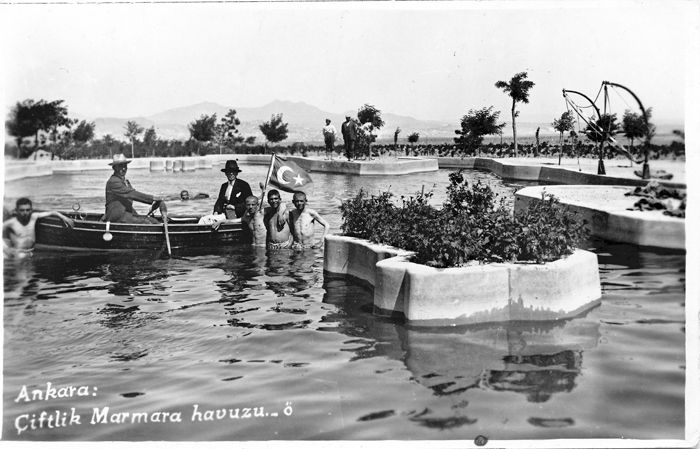 Marmara reservoir, Atatürk Model Farm, Ankara                                                                                                                                                                                                                   Marmara havuzu, Atatürk Orman Çiftliği, Ankara
Aslıhan Demirtaş arşivi