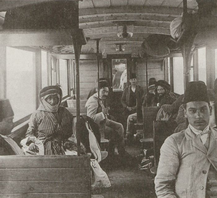 Hicaz Demiryolu Hicaz Demiryolu, üçüncü sinif vagon, 1908<br />
Dr. Jean-Alexandre Otrakji, mideastimage.com