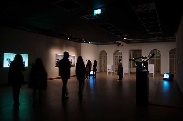 Akram Zaatari sergisinden bir kare <i>Akram Zaatari</i> sergisinden bir kare
SALT Beyoğlu, 2014