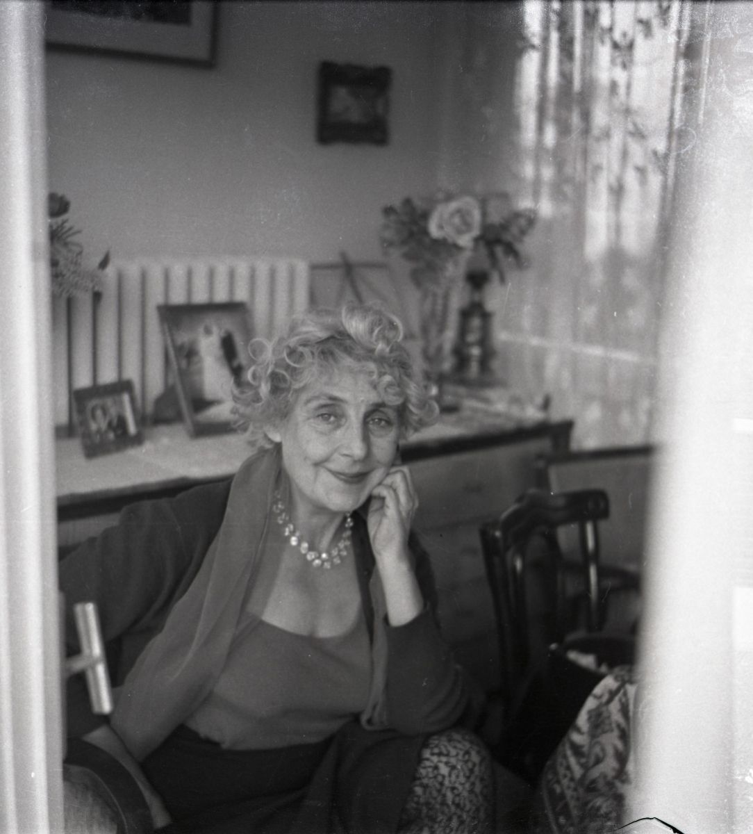 Awg Gorsel 2 Edh0048002 Aliye Berger, Moda (İstanbul), 1965<br />
Salt Araştırma, Eliza Day Arşivi<br />
