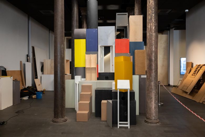 Cercop Web Gorsel <i>Çerçöp</i> kurulumundan bir kare, Salt Beyoğlu, 2026
Fotoğraf: Metean Bars
