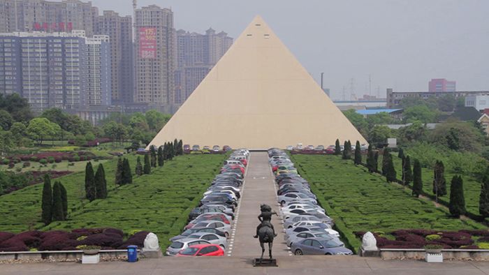 Still from the film Ecopolis China (2013) <i>Ecopolis China</i> [Ekoşehir Çin] (2013) filminden bir kare ©Illume