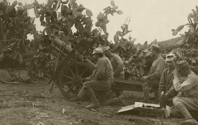 Fotograf Arpadkopasz 1917 Avusturya-Macaristan Dağ Obüs Bataryaları Gazze cephesinde, Kasım 1917
Fotoğraf: Teğmen Dr. Árpád Kopasz
Antoine Köpe Arşivi (Elizabeth Childress izniyle)