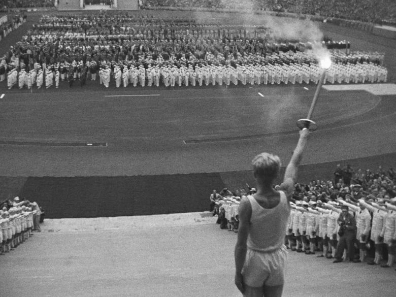 Olympiapart1 1938 <i>Olympia 1. Teil: Fest der Völker</i> [Stad İlahları 1. Bölüm: Ulusların Bayramı] (1938) filminden bir kare ©Uluslararası Olimpiyat Komitesi
