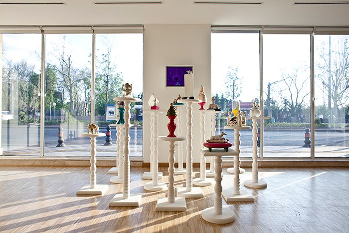 Gülsün Karamustafa, The Monument and the Child (2010), installation view from A Promised Exhibition, SALT Ulus, 2014  Photo: Cemil Batur Gökçeer Gülsün Karamustafa, <i>Abide ve Çocuk</i> (2010), <i>Vadedilmiş Bir Sergi</i>'den enstalasyon görüntüsü, SALT Ulus, 2014
Fotoğraf: Cemil Batur Gökçeer