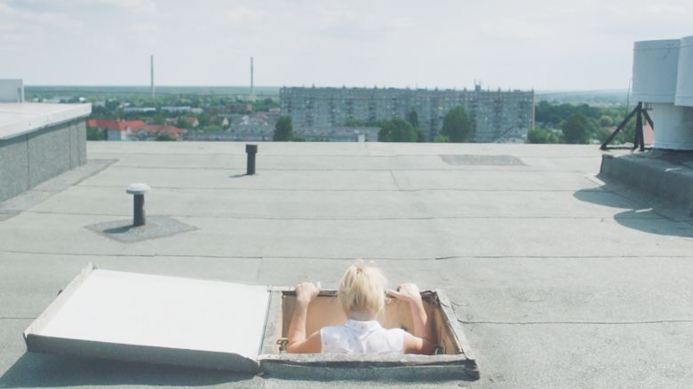 Woman On The Roof 3 <i>Kobieta na dachu</i> [Damdaki Kadın] (2022) filminden bir kare  <br />
